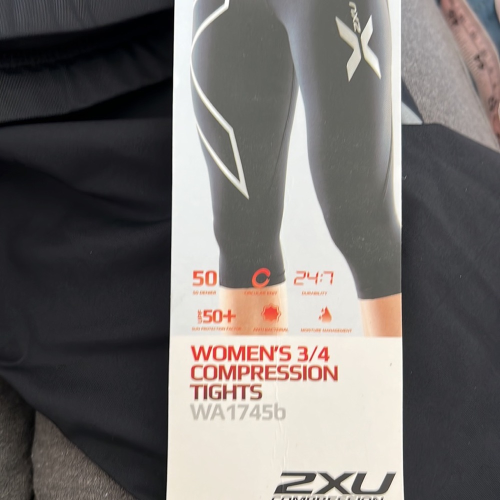 🔹 2XU 3/4 Compression Tights - Picture 4 of 4
